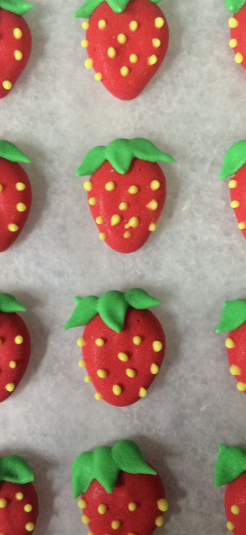 Mini Strawberries 180 per box - Sugar Dec